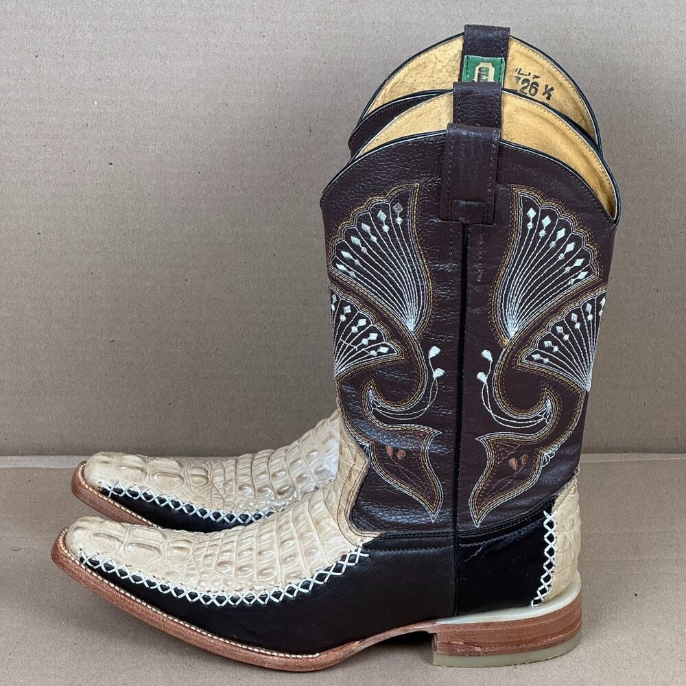Old Corral Elegant Two-Tone Western Boots for Men No box